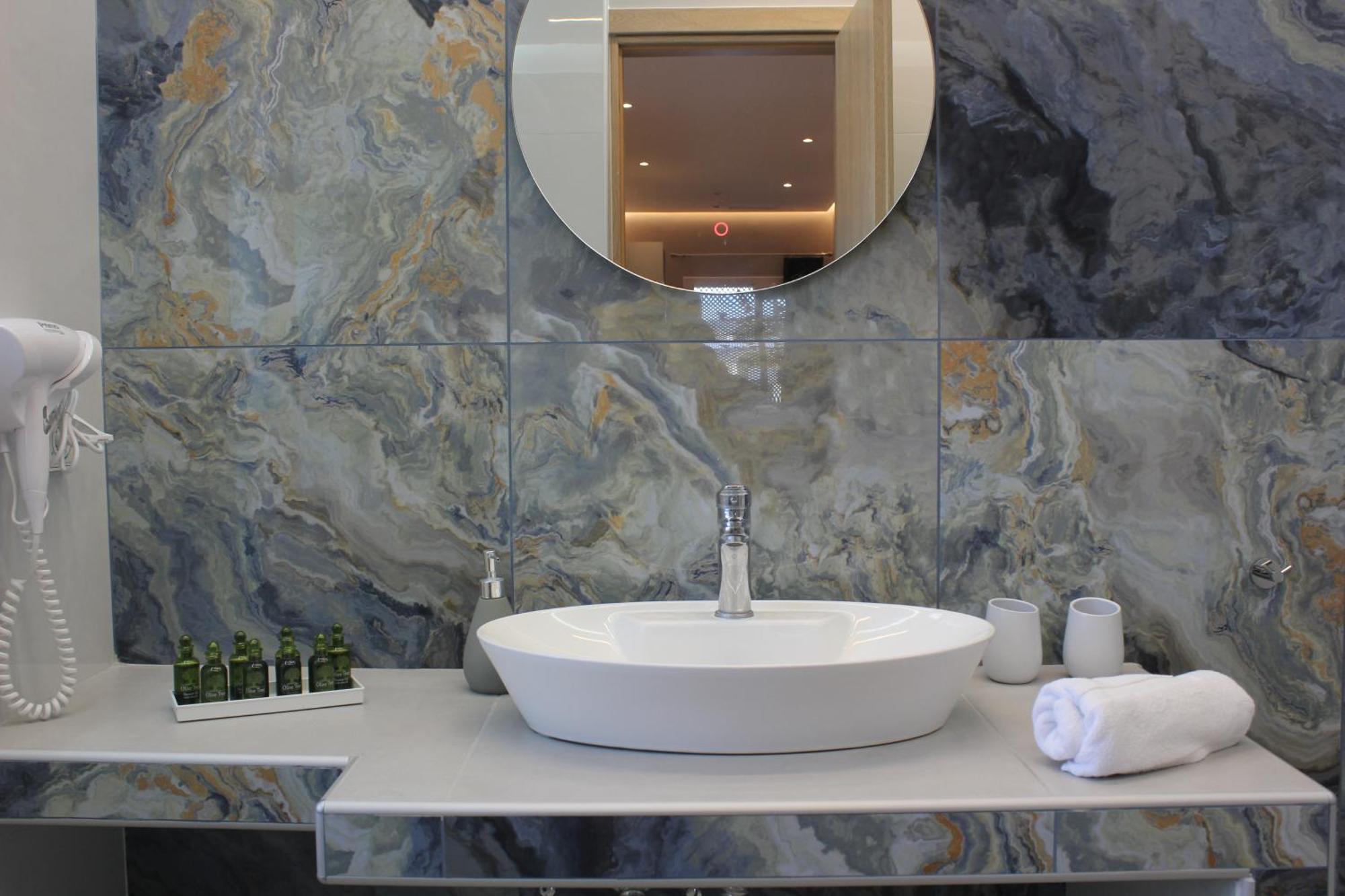 The Rock Luxury Homes Месария Екстериор снимка